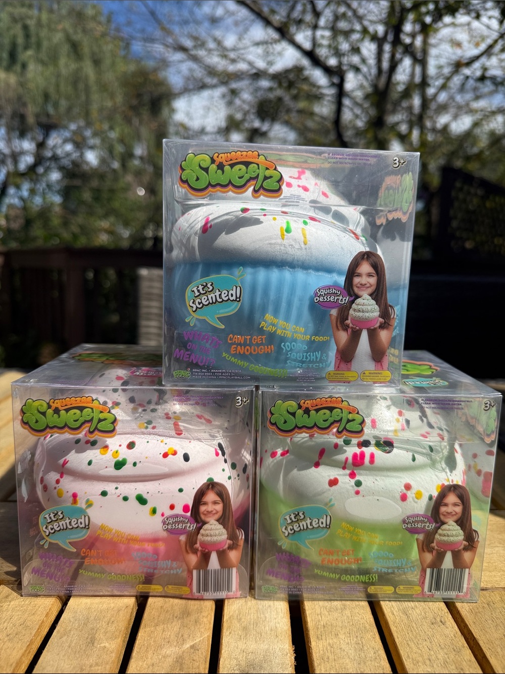 Squeezee Sweetz Scented Squishy cupcakes  Toy - Blue, pink and green . Lot of 3